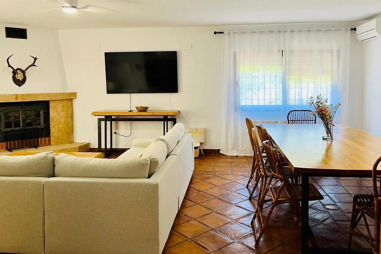 Holiday home Villa Aljaral, Espectacular,Piscina,Chimenea, Climatizacion, Wifi Cordoba