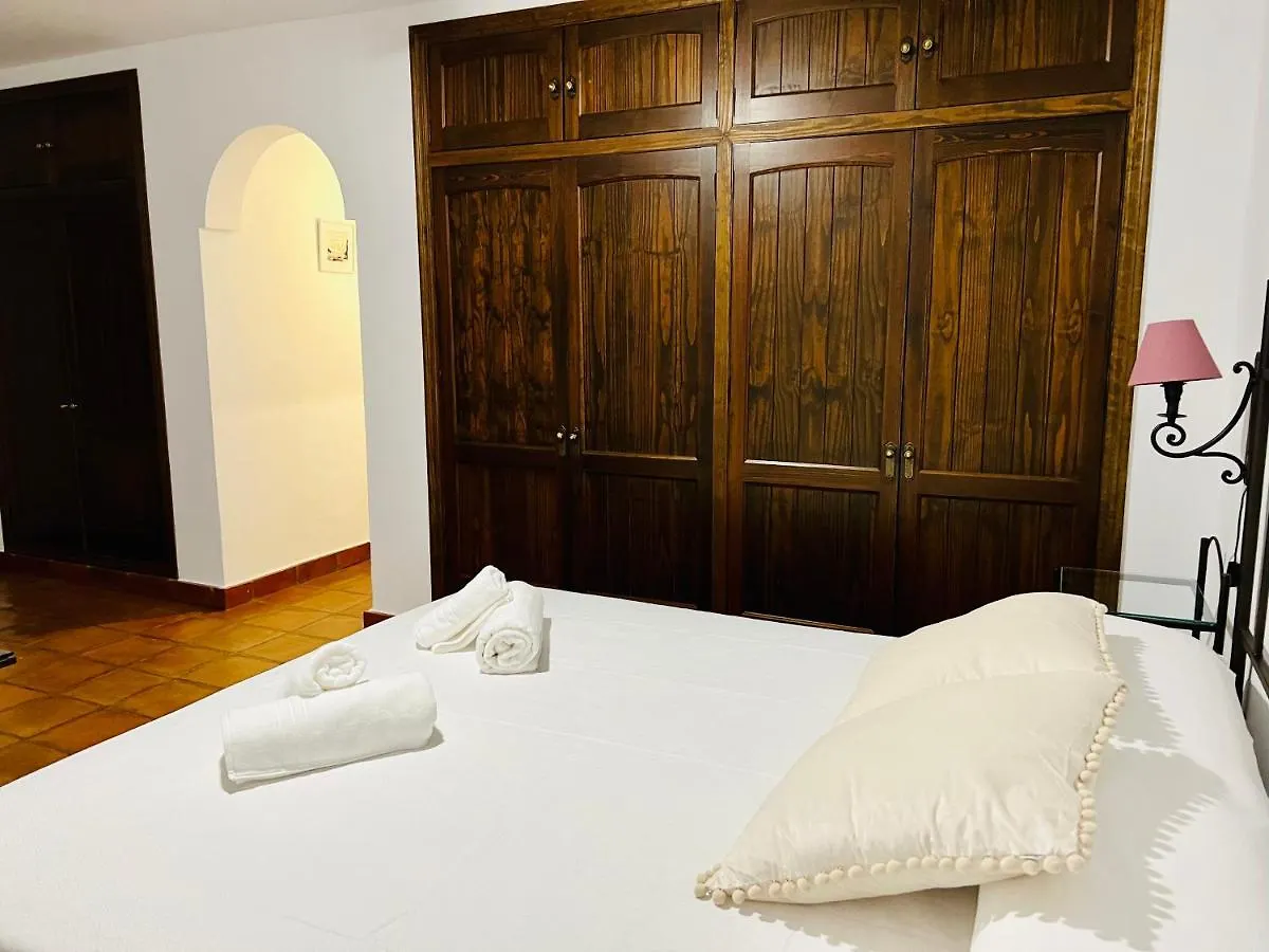 Villa Aljaral, Espectacular,Piscina,Chimenea, Climatizacion, Wifi Cordoba Holiday home
